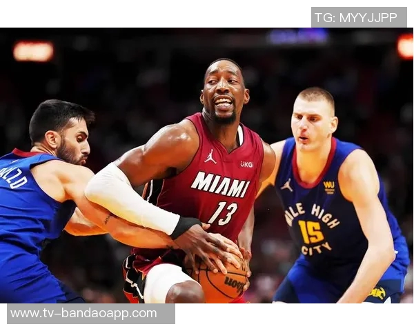 美记分析各队转向加福德浓眉交易热度骤降内线市场新宠浮出水面