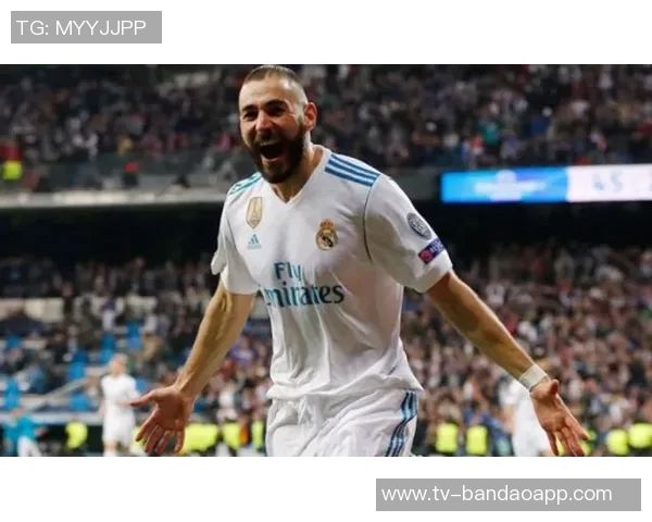 柯蒂斯琼斯在欧冠中展现出92传球成功率成为中场球员第三高的表现